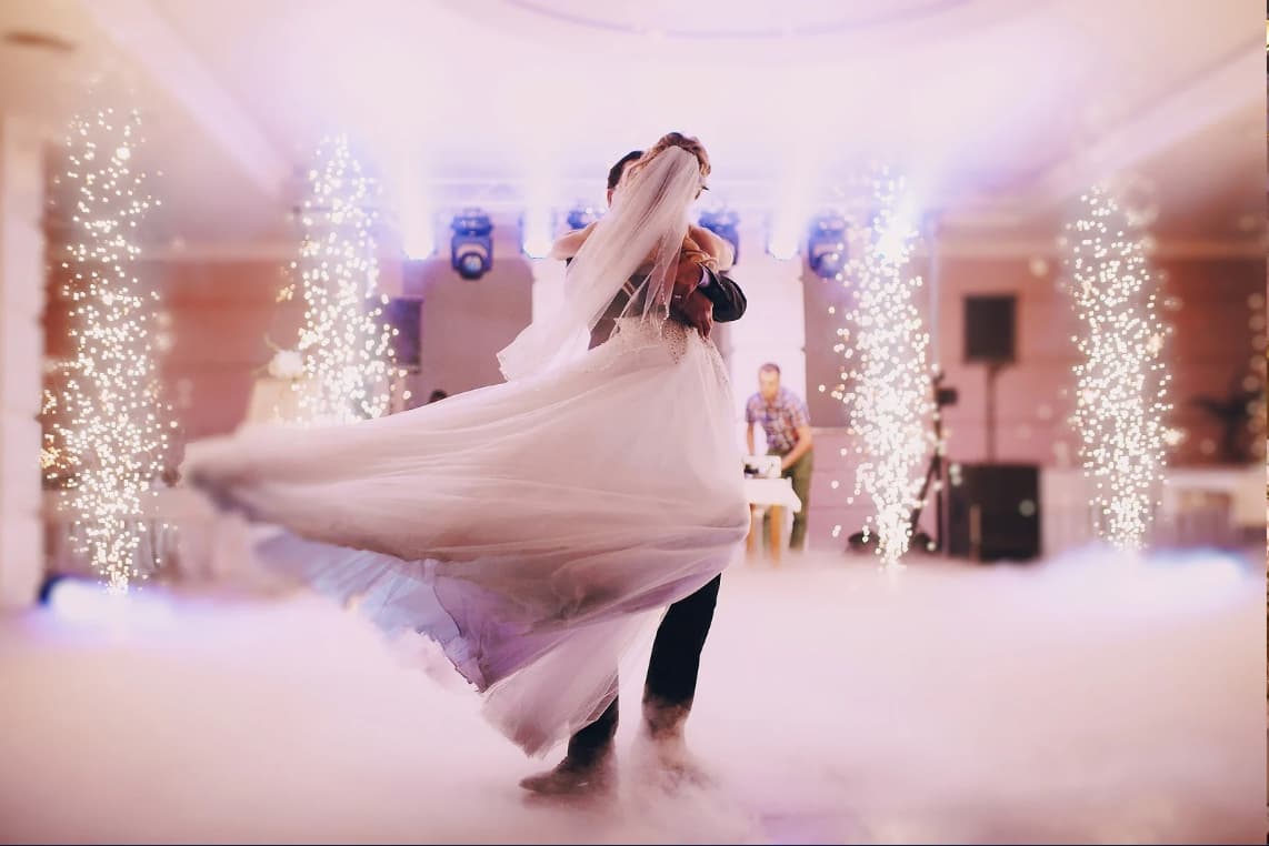 First dance moment